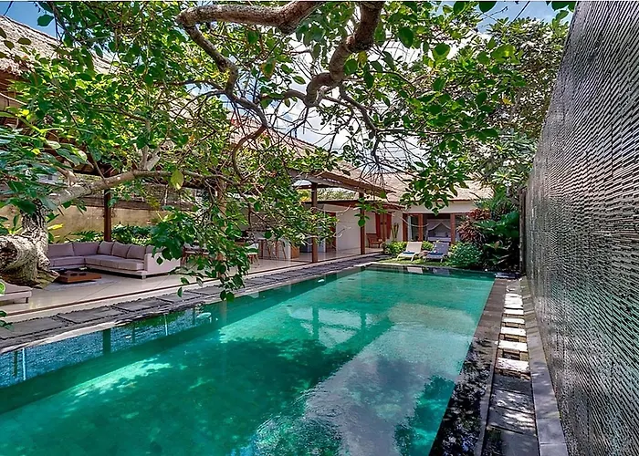 Andalas Villa *